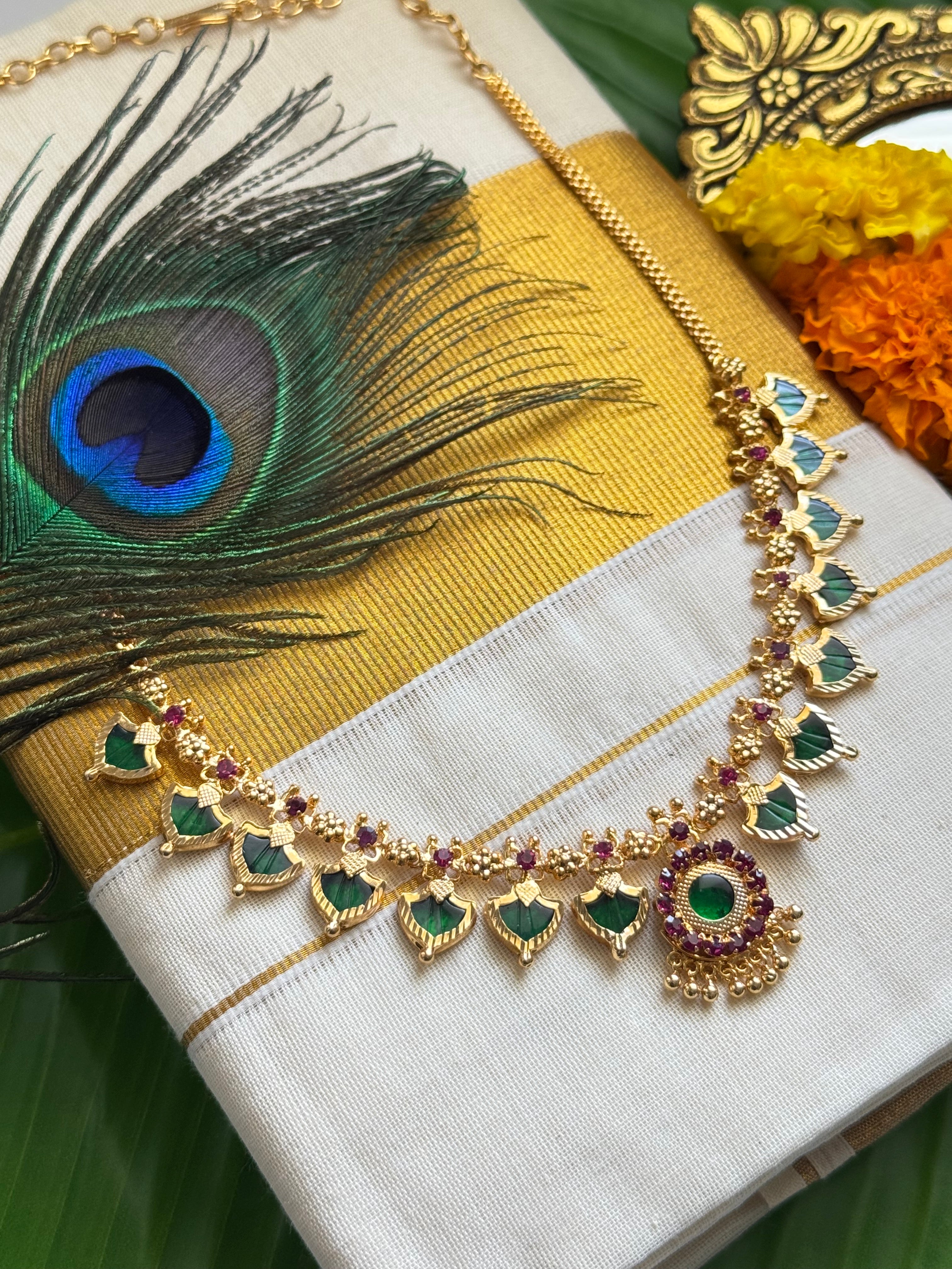 Palakka maala Green 7x7 Gold plated