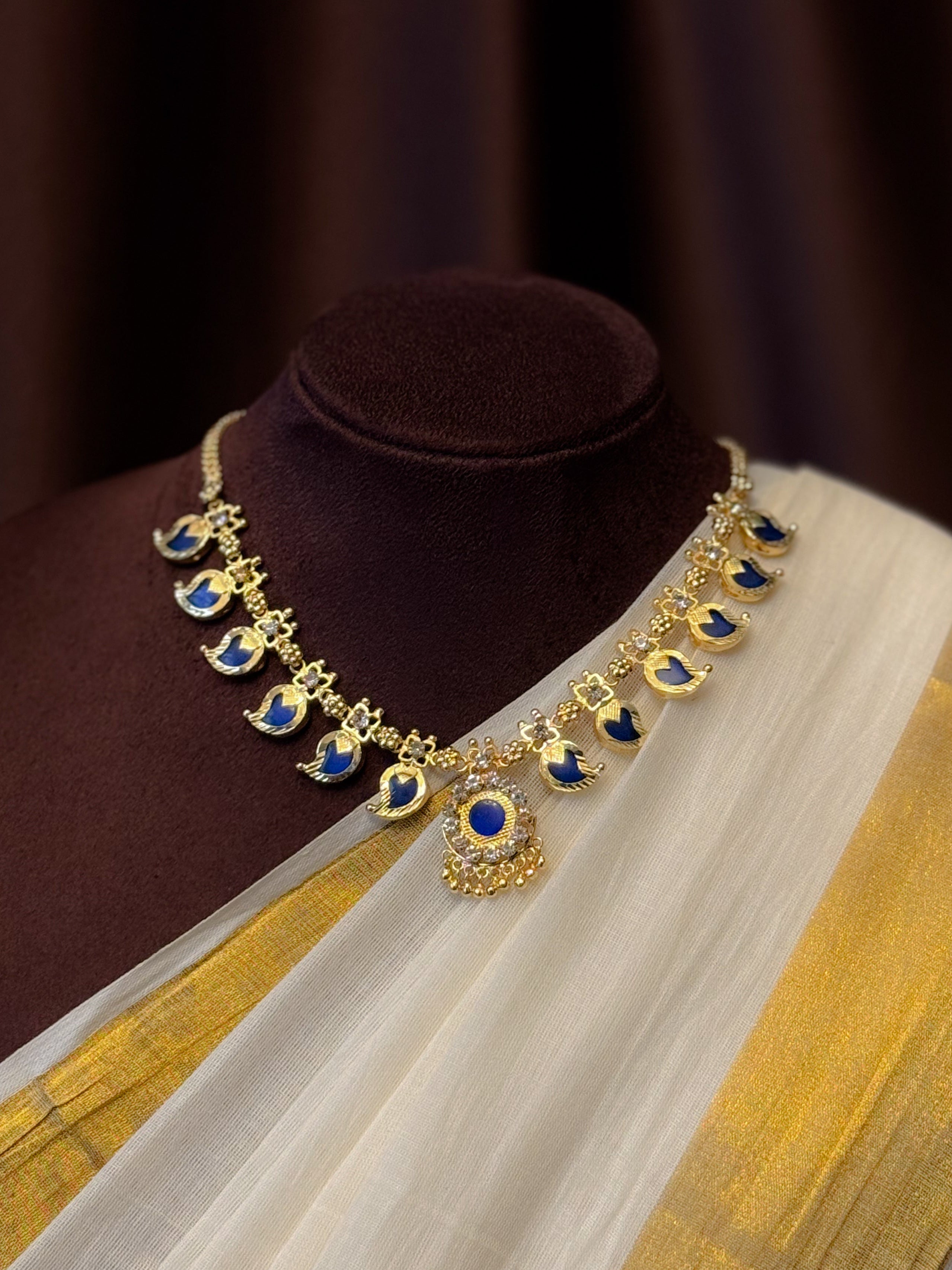 Manga Maala Blue 6x6 Gold plated