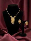 Nettipattam Pendant Necklace with Studs