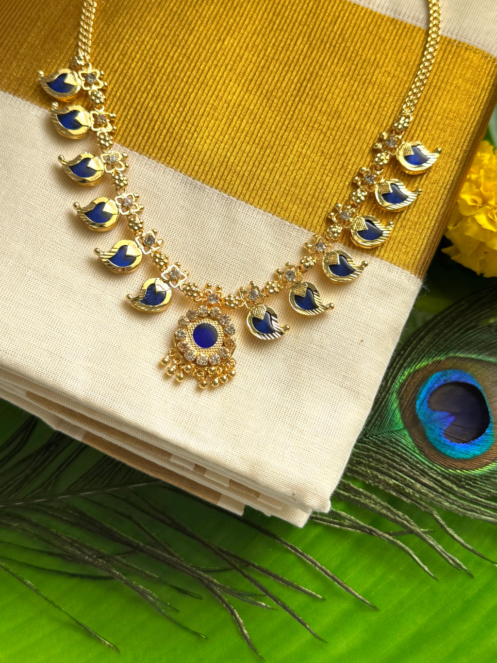 Manga Maala Blue 6x6 Gold plated