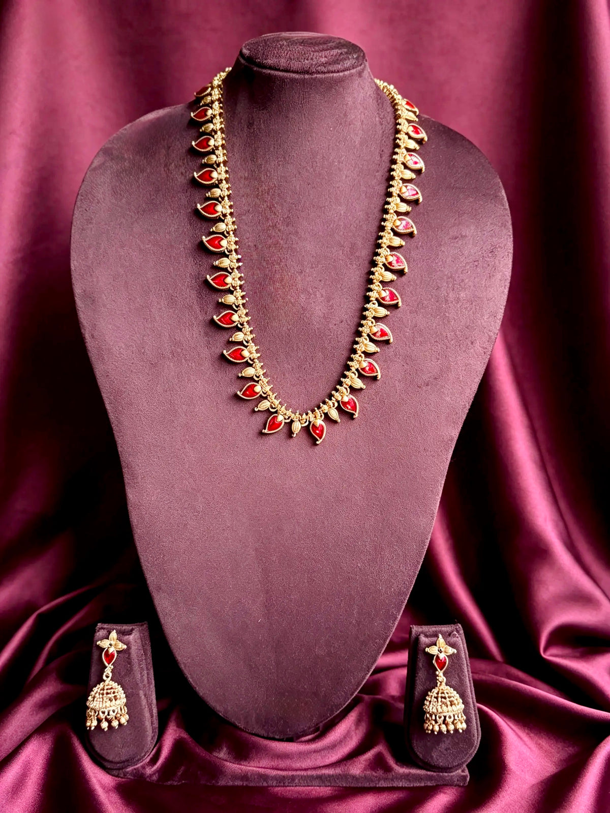Red Mango Haram - Necklace Set