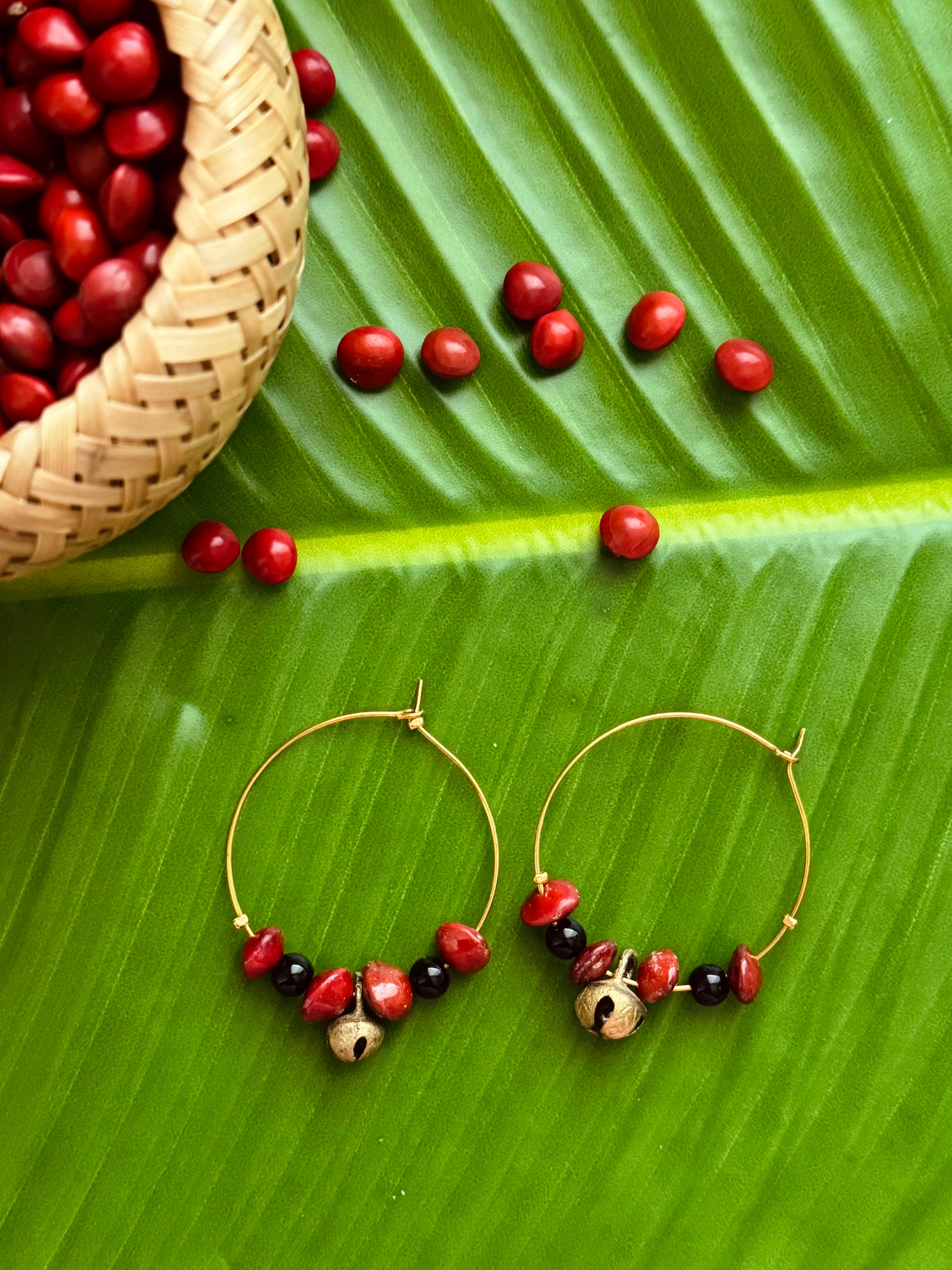 Manjadi black beads and chilanka earrings